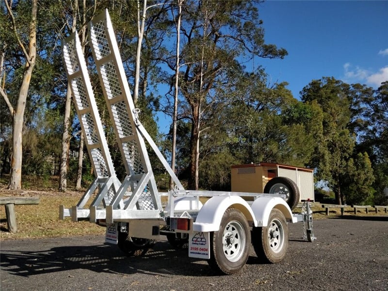 Scissor Lift Trailer: All You Need to Know About Before You Buy! | CCT