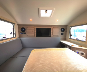 CCT-Mecury10-Interior-2