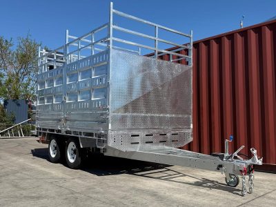 127 cattle flat top trailer