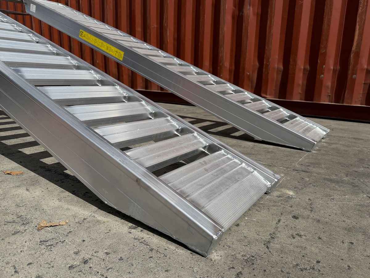 6T 3.5m A-Series Aluminium Loading Ramps (Pair) - Image 4