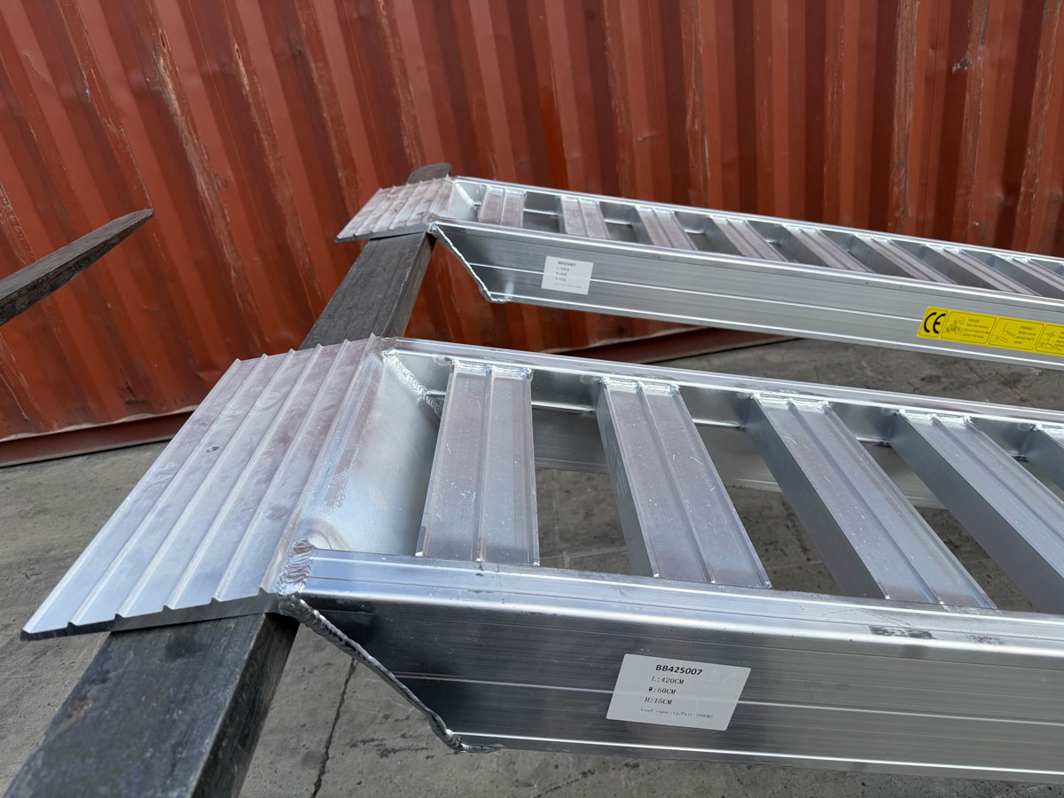 7 Tonne 3.3m BB-Series Aluminium Loading Ramps (Pair) - Image 3